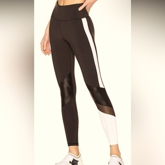 ALALA Reef Tight Black/White Size Large leggings - Picture 1 of 4